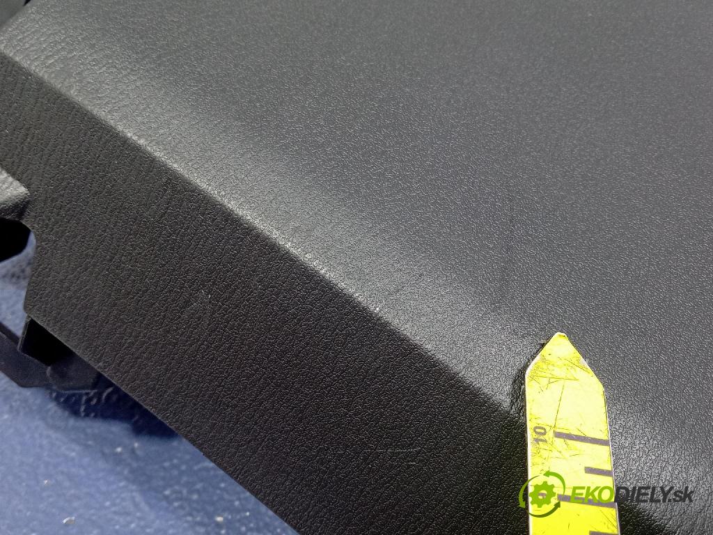 Mazda Cx-5 2021 kryt Plast: Interiéry: KBG664281