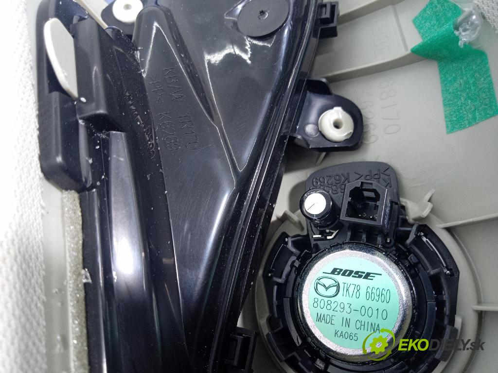 Mazda Cx-5 2021 kryt Plast: Interiéry: KB8E68170