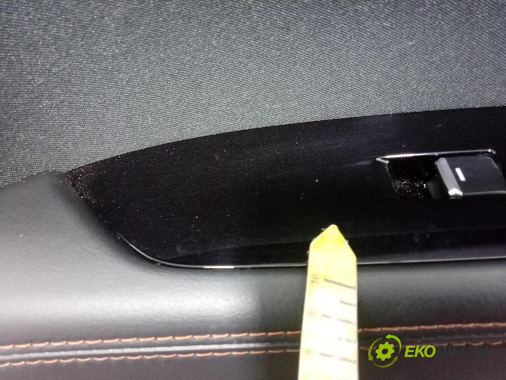 Mazda Cx-5 2021 Čalounictví: dvere Predné Prava: KB8C6843X