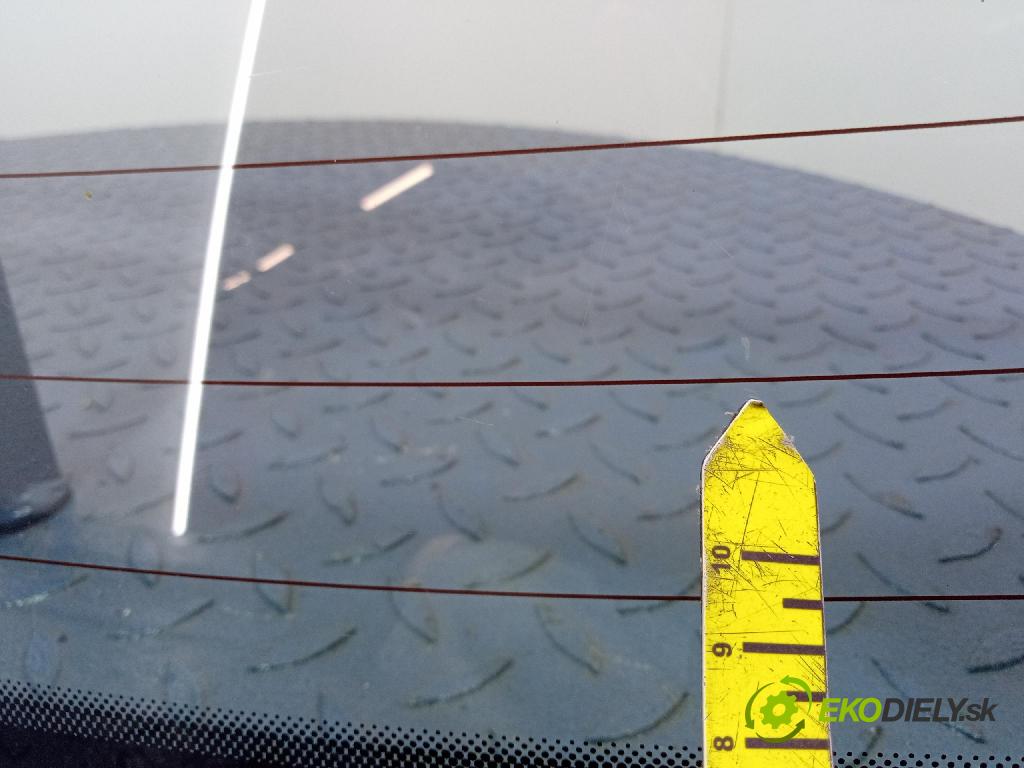 Mazda 2 2006 sklo zadna