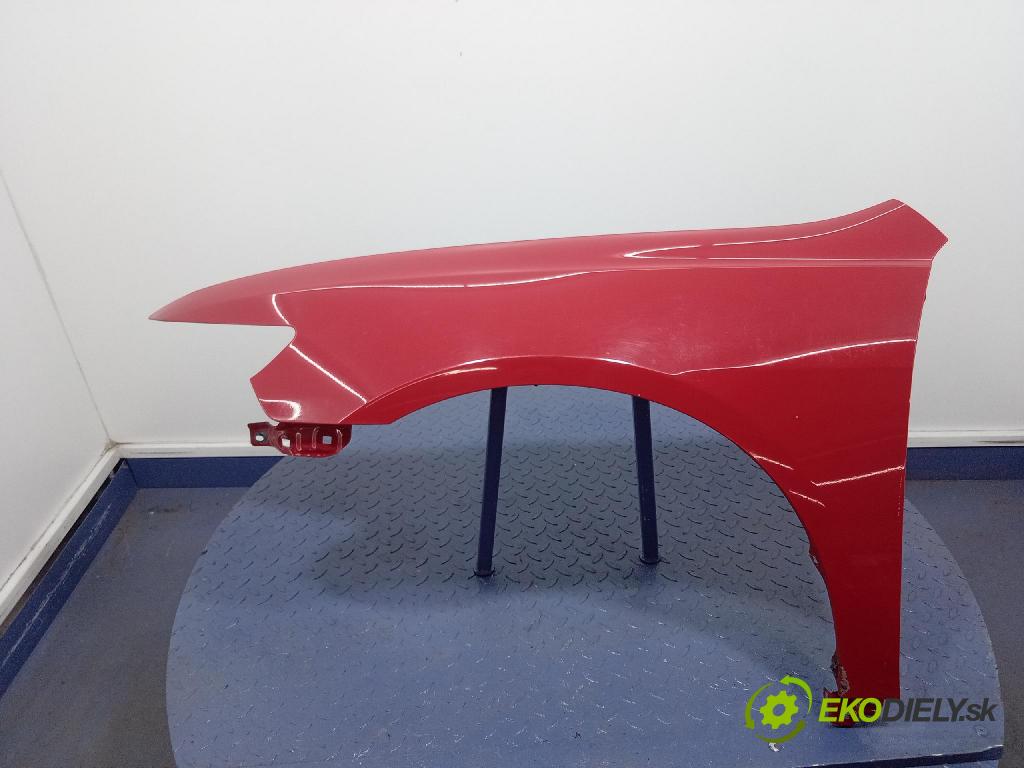 Honda Accord 2005 blatník Predné Vľavo: