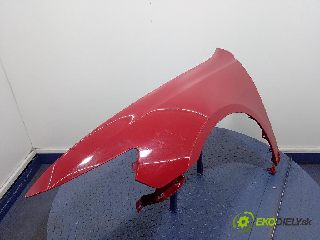 Honda Accord 2005 blatník Predné Vľavo: