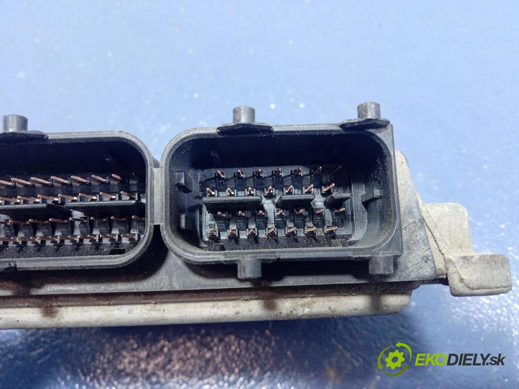 Fiat Panda van 2003 riadiaca jednotka Motor: 51793116