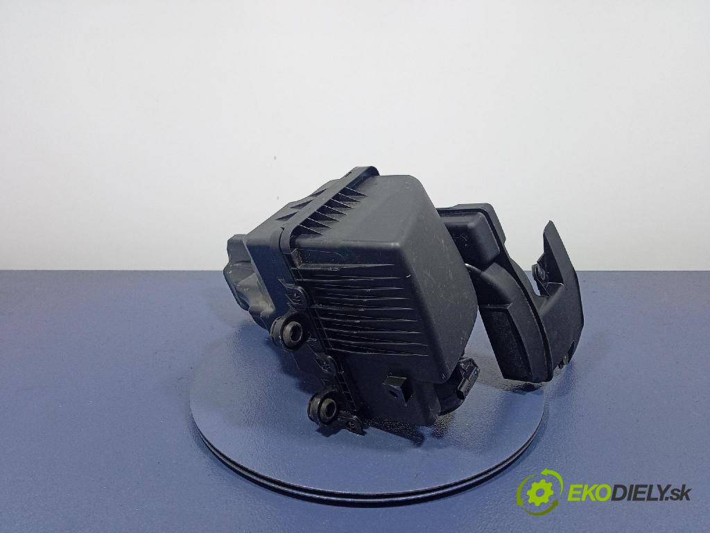 Mazda Cx-5 2021 obal Filtre: Vzduch: PE01-133AX
