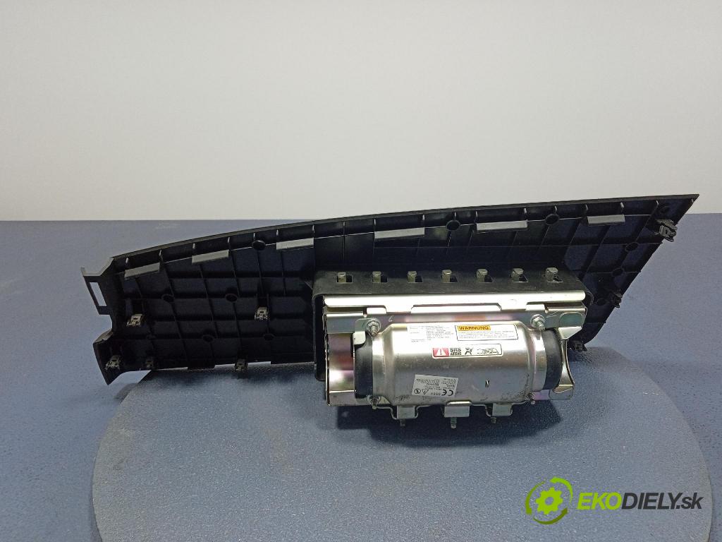 Honda Accord 2005 Airbag: Řidiči: x 77800-SEA-G810