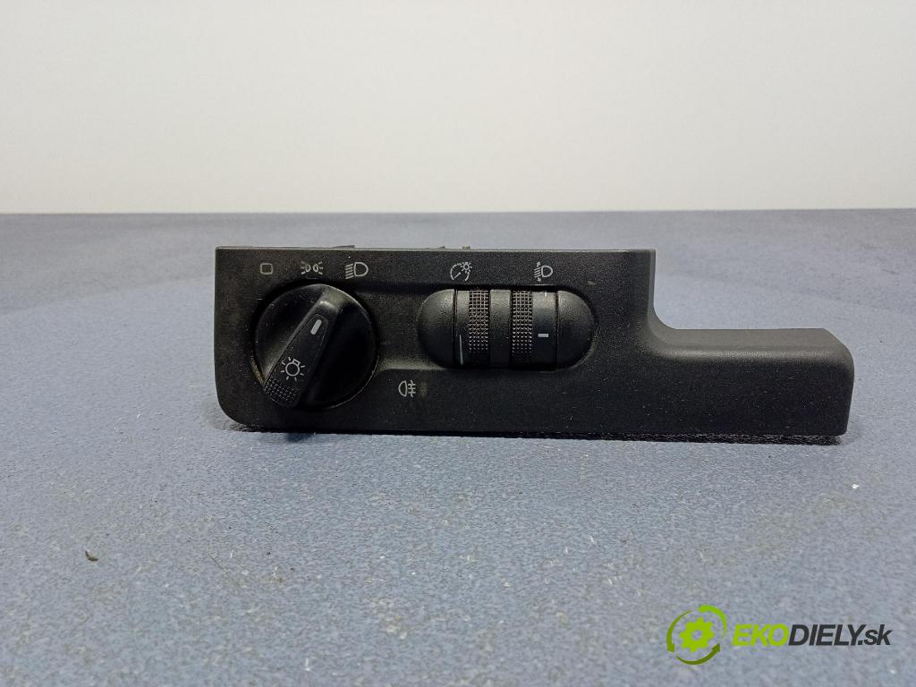 Volkswagen Passat 1996 prepínač svetiel 3A1941531E