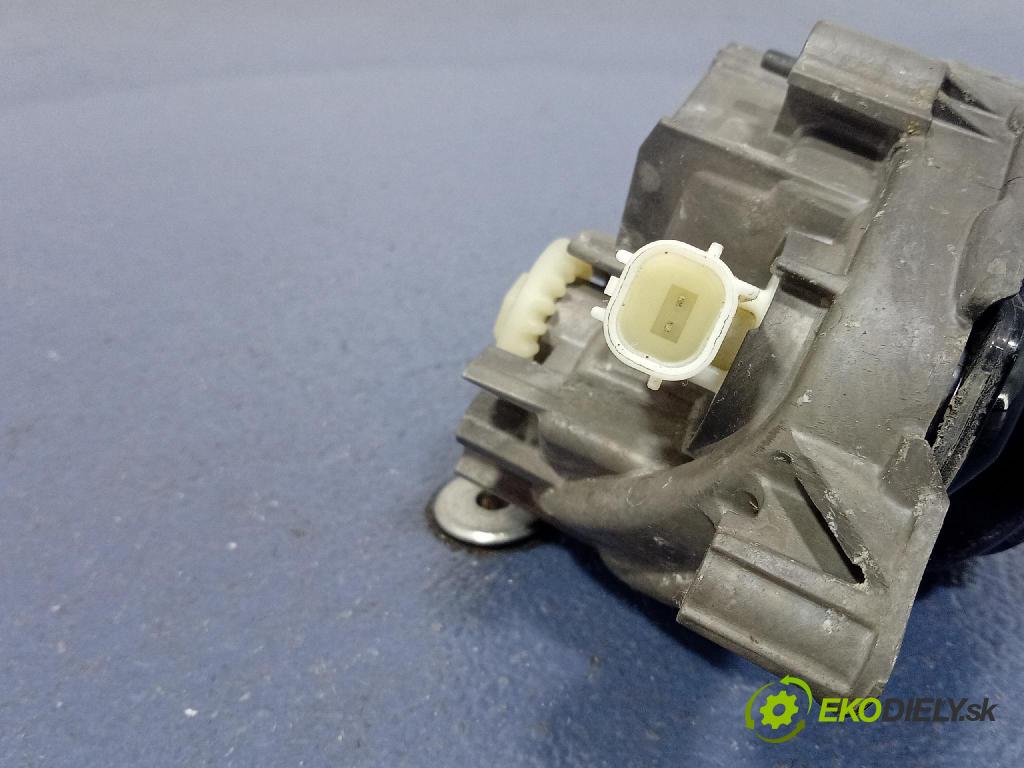 Mazda Cx-5 2021 Halogen Vľavo: