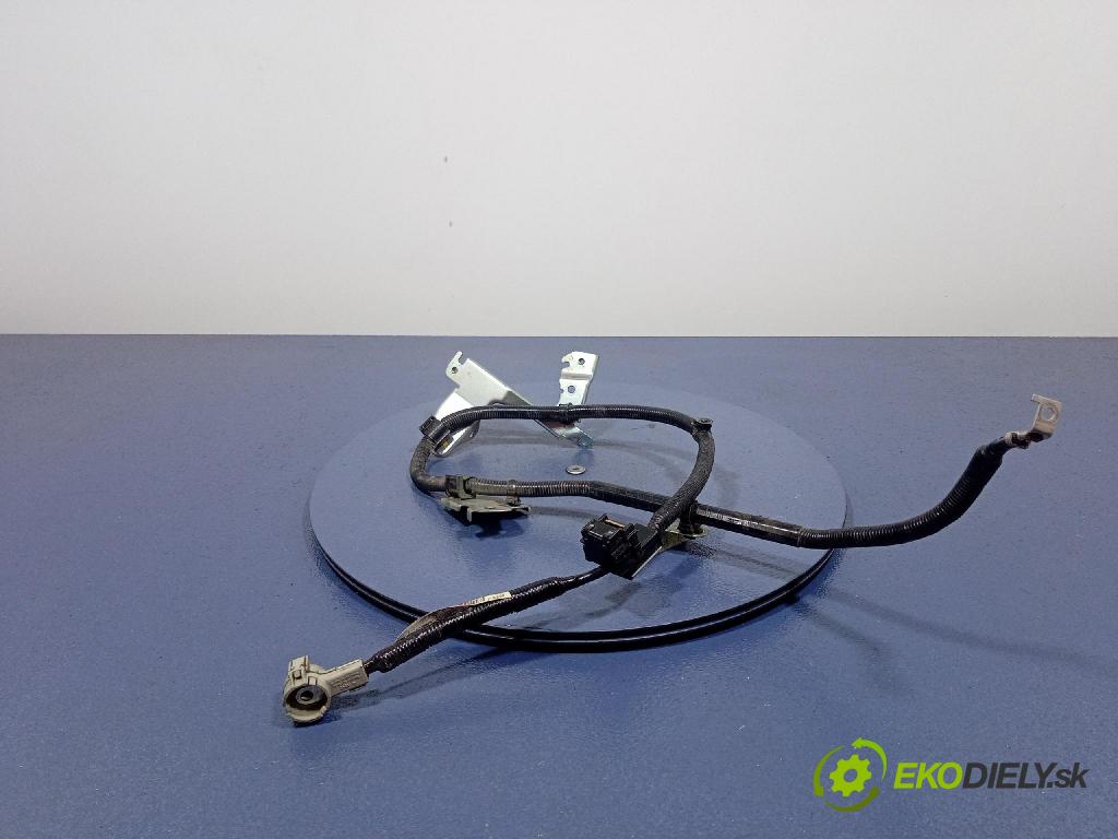 Mazda Cx-5 2021 inštalácia Elektrický: KD49-67-070