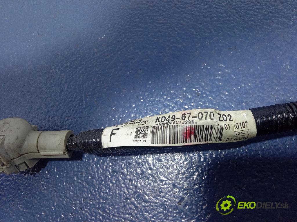Mazda Cx-5 2021 inštalácia Elektrický: KD49-67-070