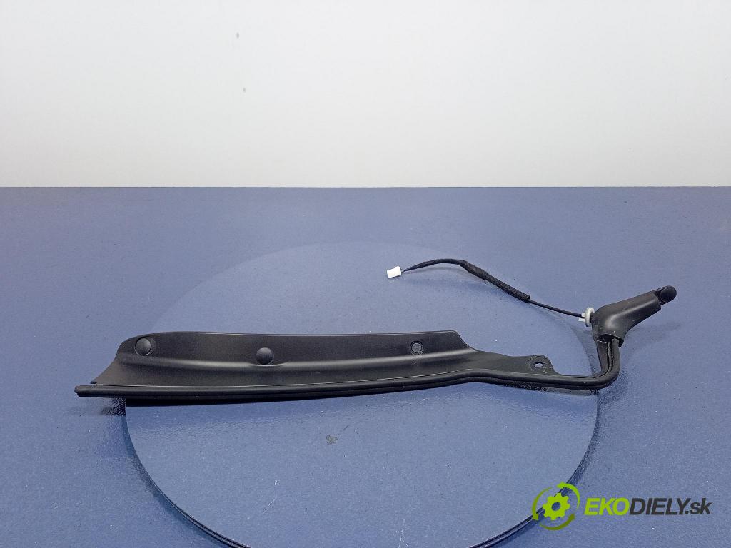 Mazda Cx-5 2021 kryt Plast: Interiéry: KB8C626G0