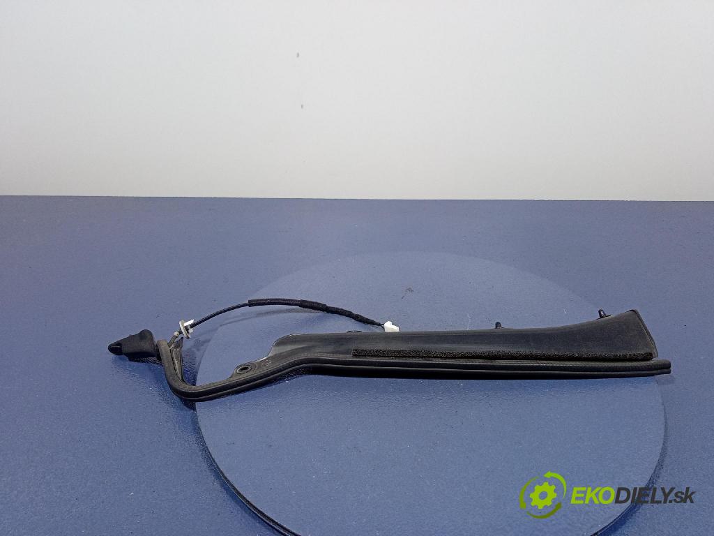 Mazda Cx-5 2021 kryt Plast: Interiéry: KB8C626G0