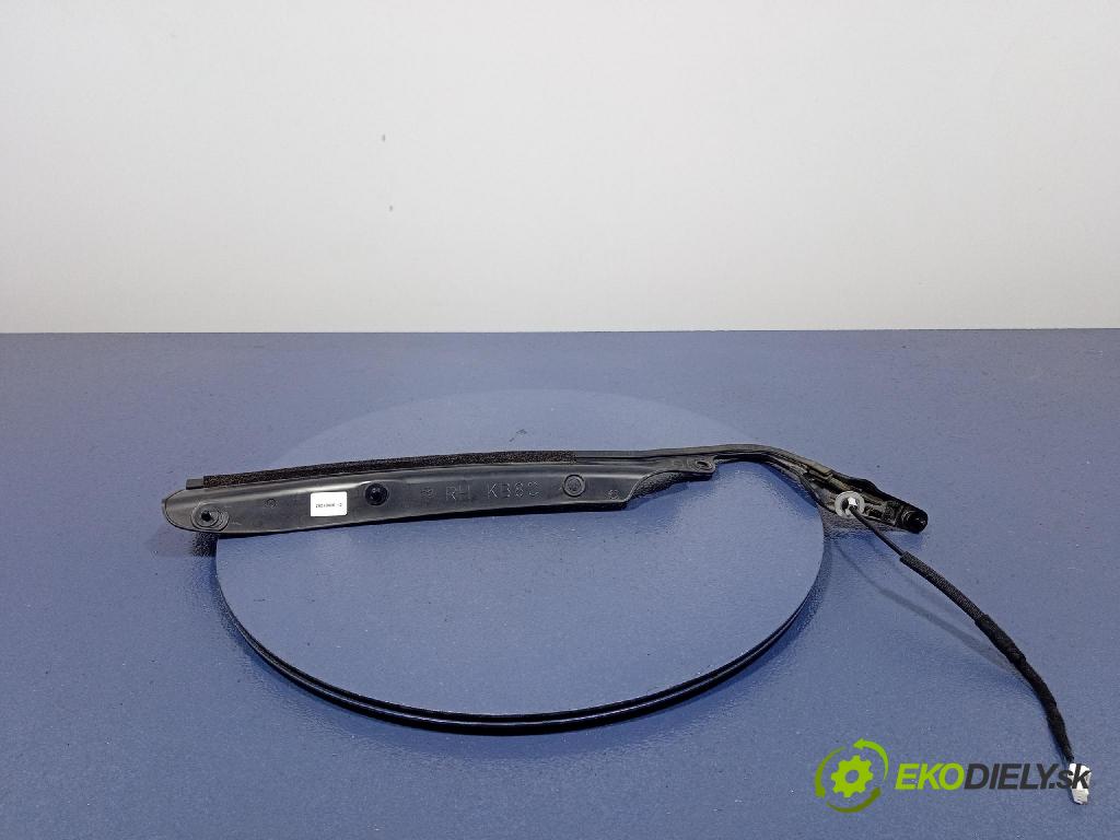 Mazda Cx-5 2021 kryt Plast: Interiéry: KB8C626G0