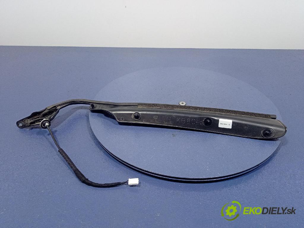 Mazda Cx-5 2021 kryt Plast: Interiéry: KB8C636G0