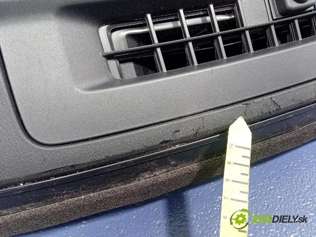 Mazda Cx-5 2021 kokpit,pristrojová doska KB7W60381