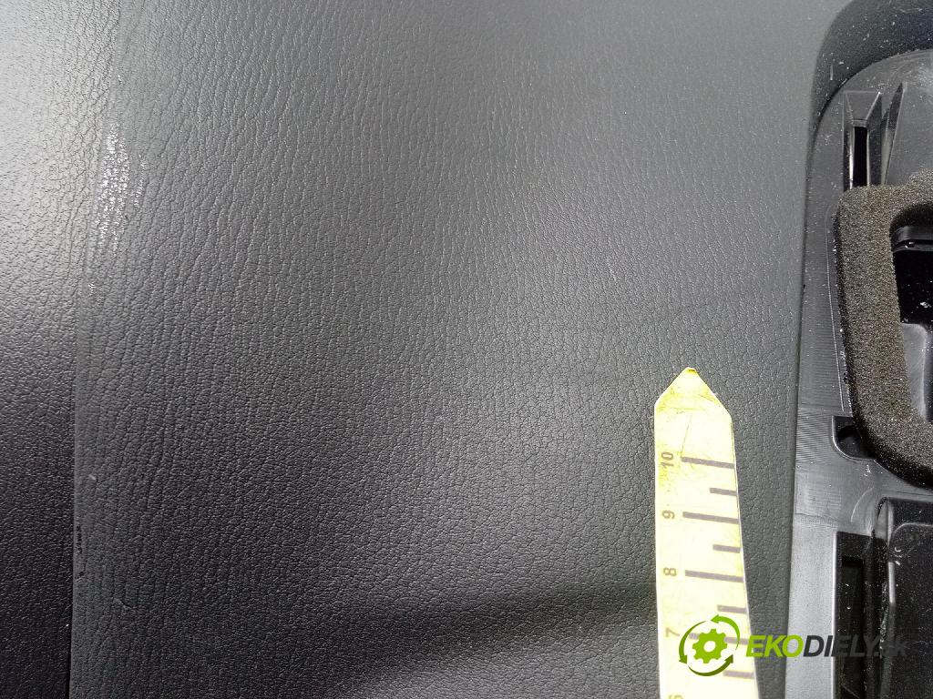 Mazda Cx-5 2021 kokpit,pristrojová doska KB7W60381
