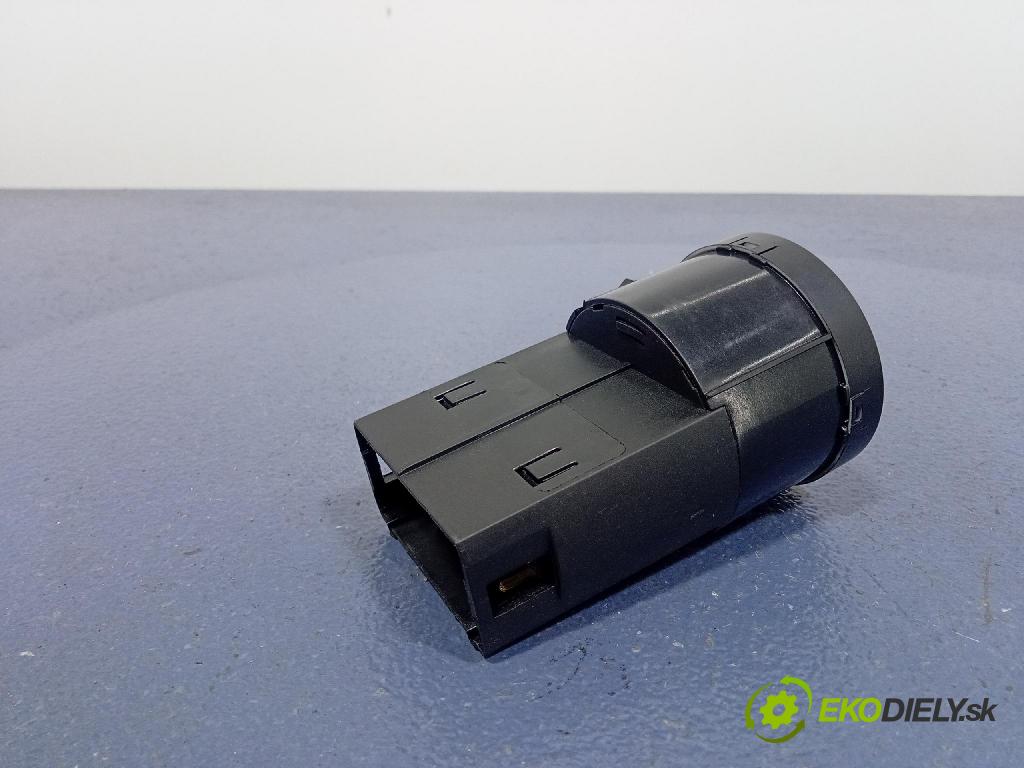 Audi A4 2000 prepínač svetiel 8E0941531B