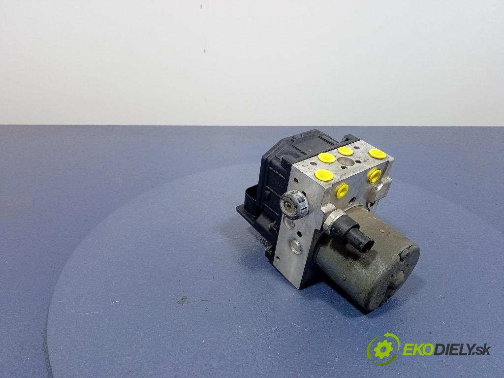Audi A4 2000 čerpadlo ABS x 8E0614517
