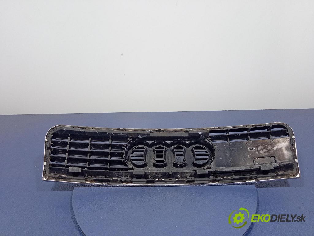 Audi A4 2000 miežka / Gril: 8E0853651B