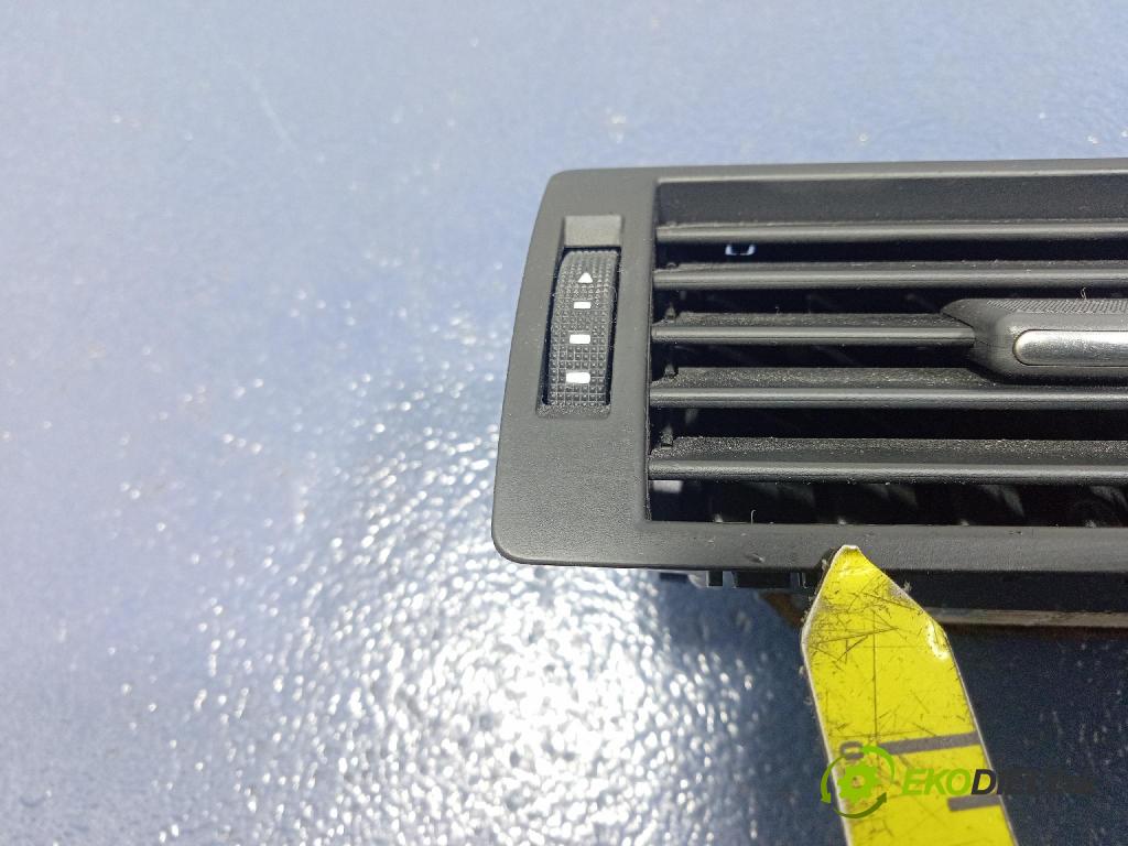 Audi A4 2000 GRIDS: Prúd vzduchu: Vzduch: 8E0820951E