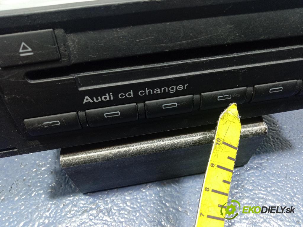 Audi A4 2000 Menič: CFA00039