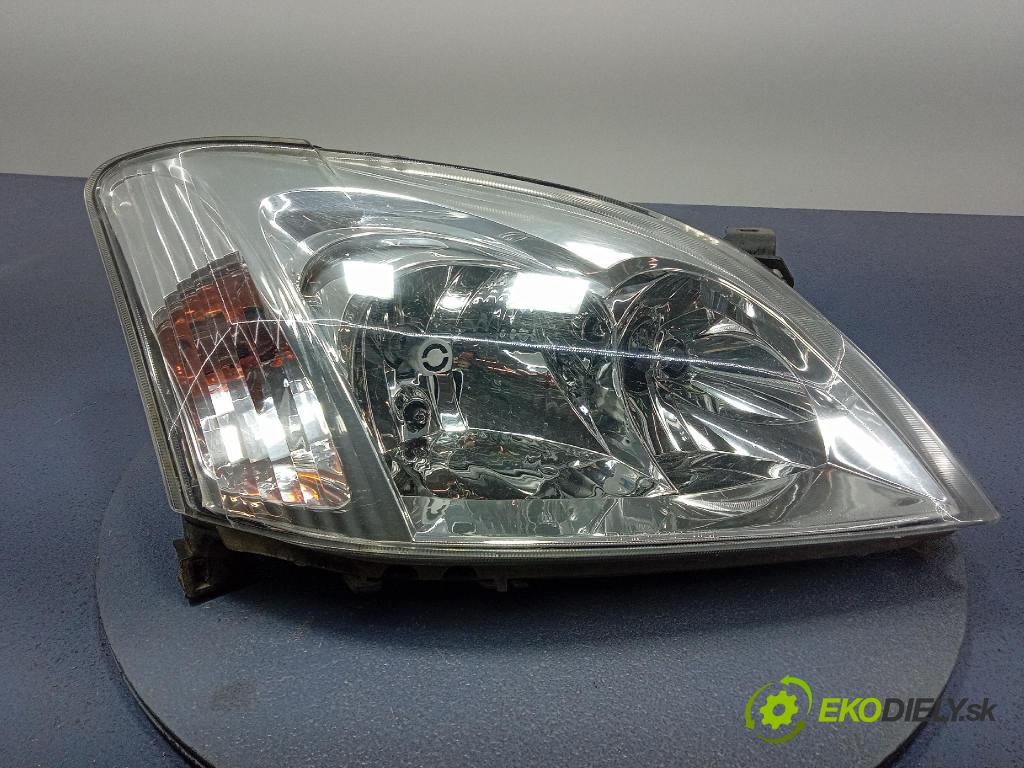 Toyota Corolla 2002 Reflektor: v pravo: 212-11D1R