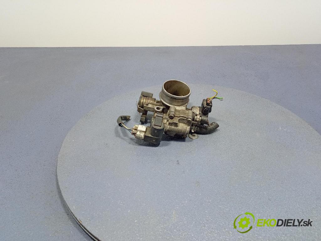 Toyota Corolla 2002 klapka 22270-22050