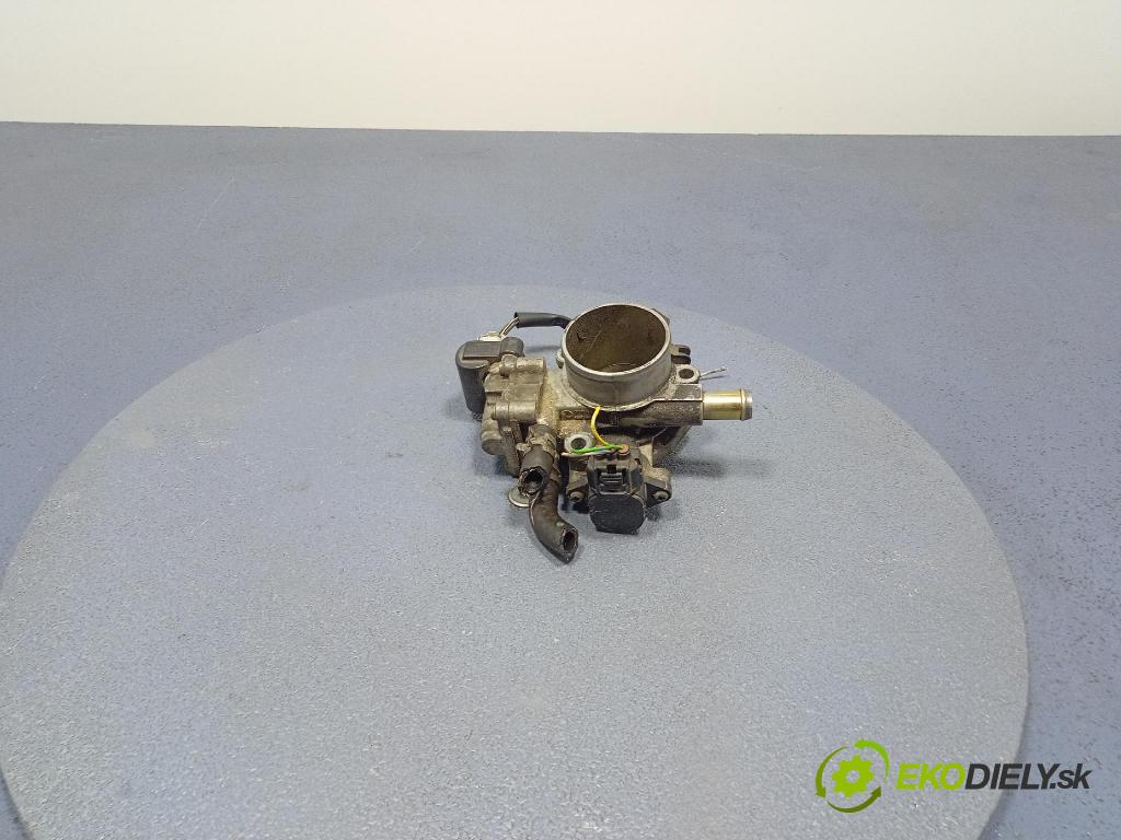 Toyota Corolla 2002 klapka 22270-22050