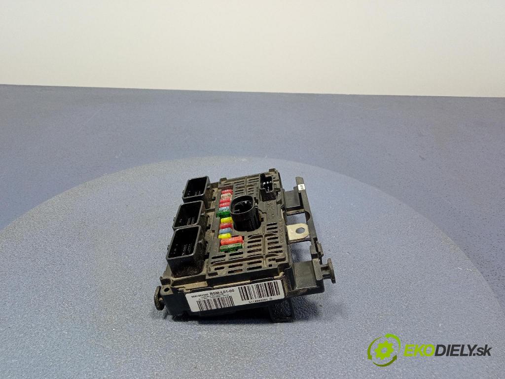 Peugeot 407 2006 skrinka Poistky: 9661682580