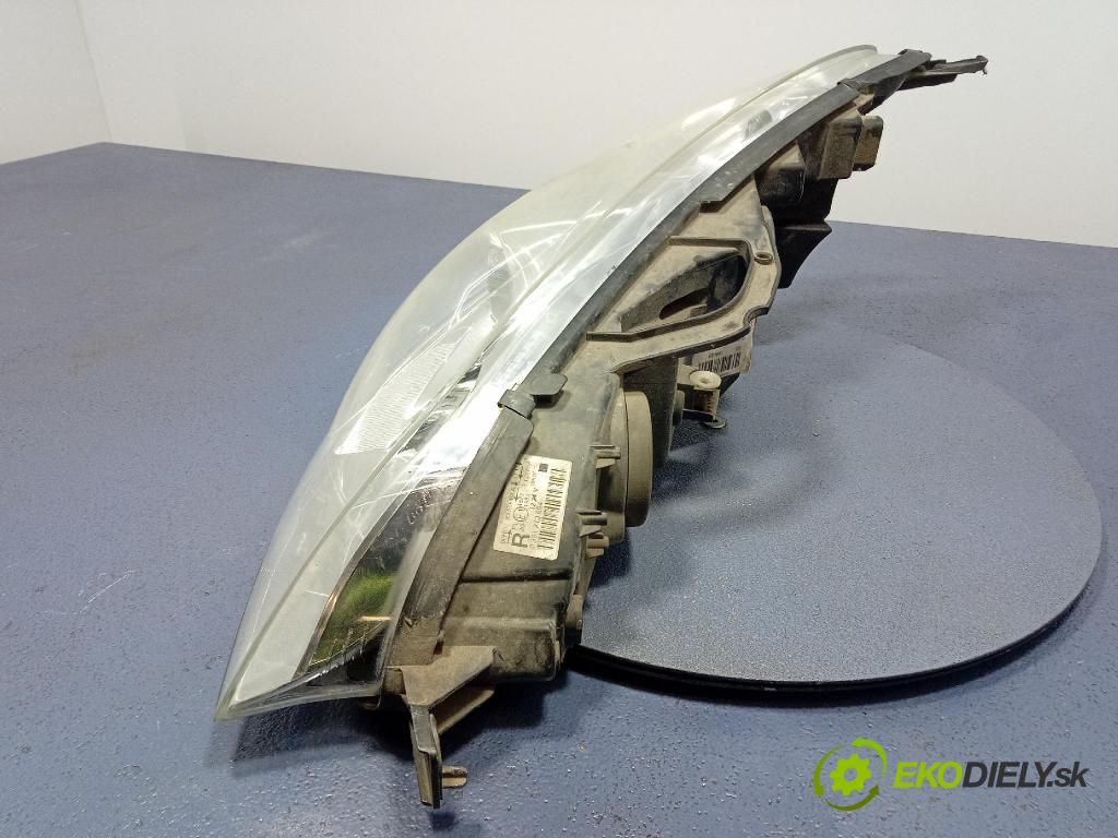 Peugeot 407 2006 Reflektor: v pravo: 0301213604