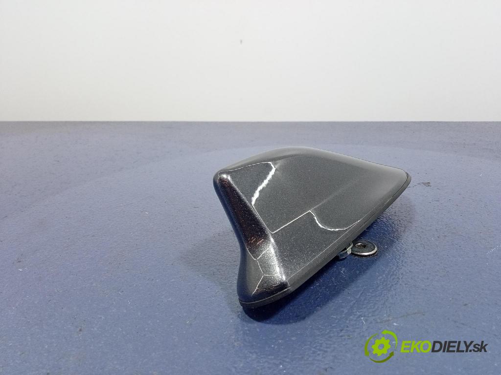 Toyota C-hr 2017 Antena