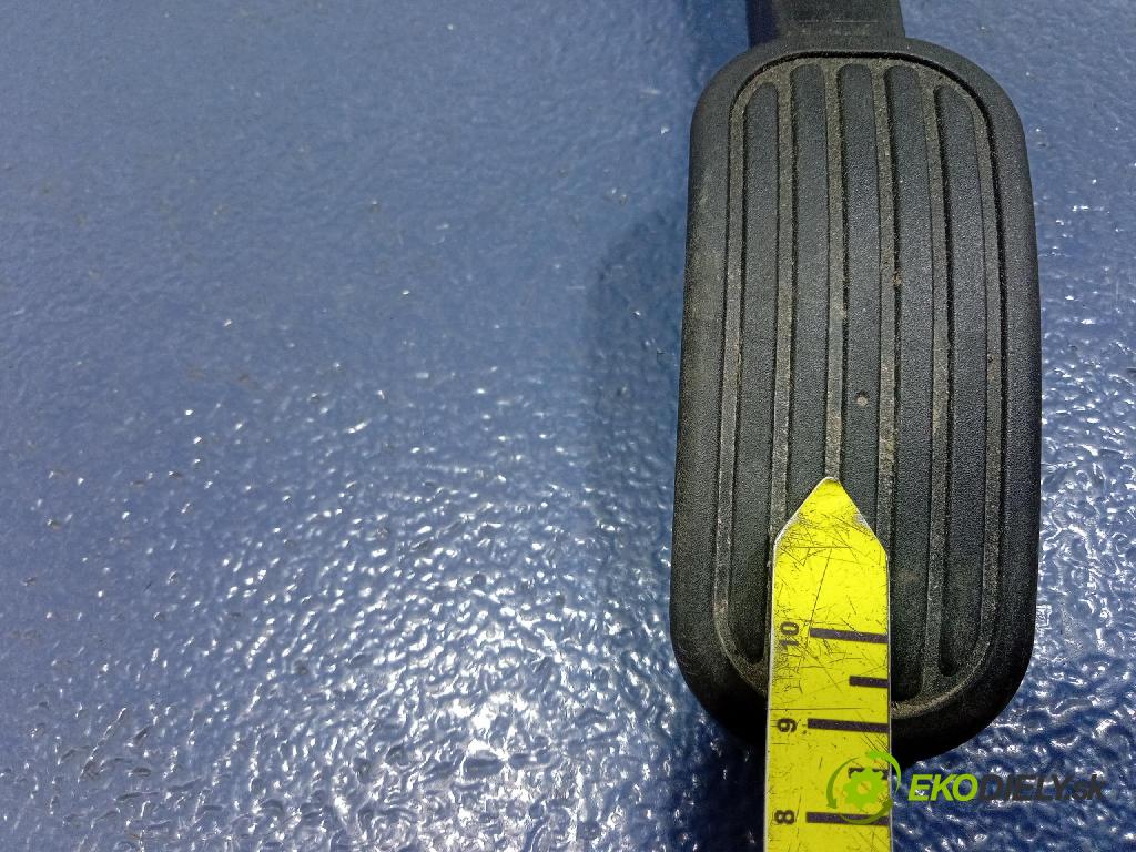 Toyota C-hr 2017 pedal Plyn: 78110F4020