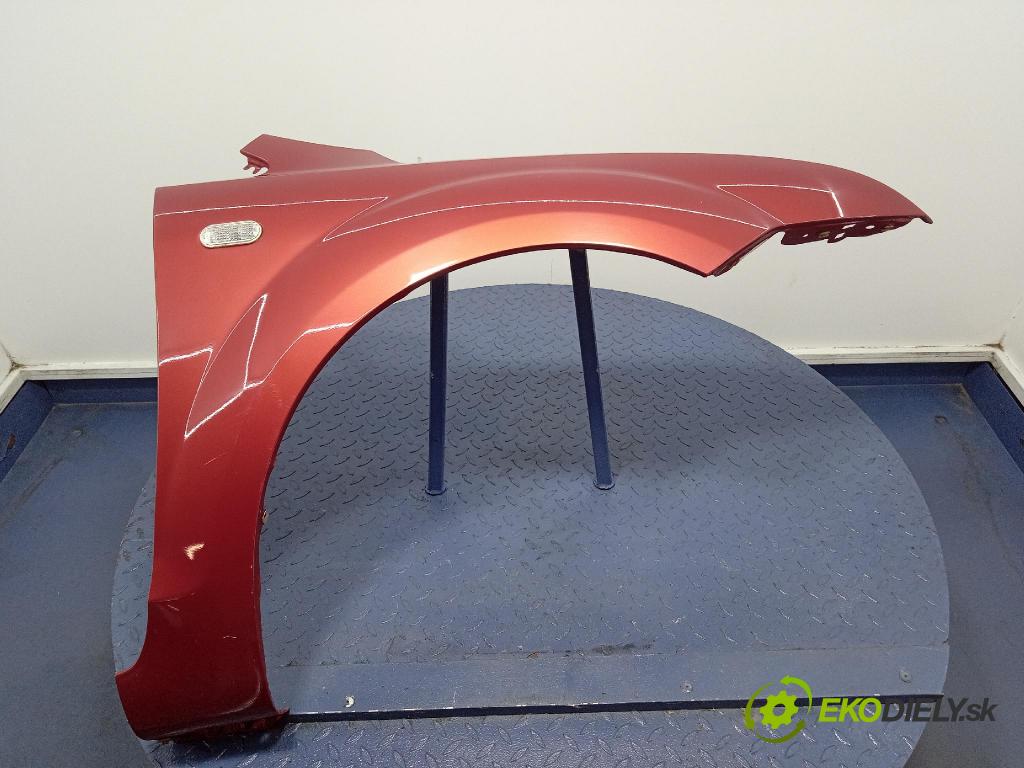 Ford Focus 2005 blatník Predné v pravo: