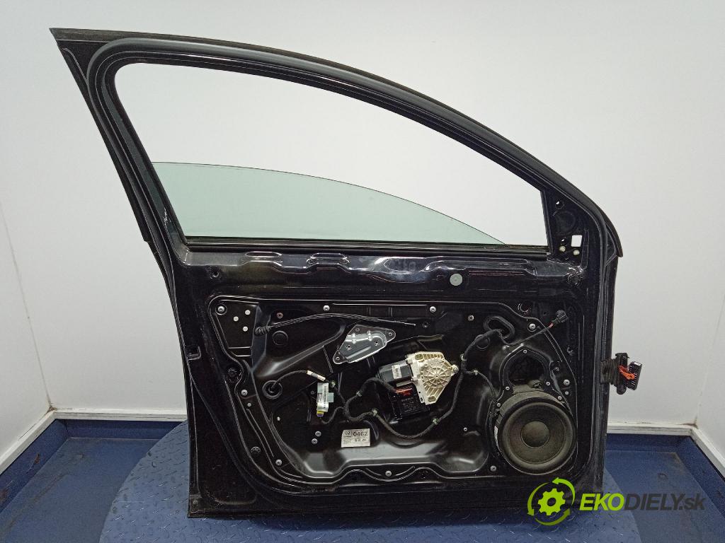 Vw Passat 2007 dvere Predné Vľavo: 