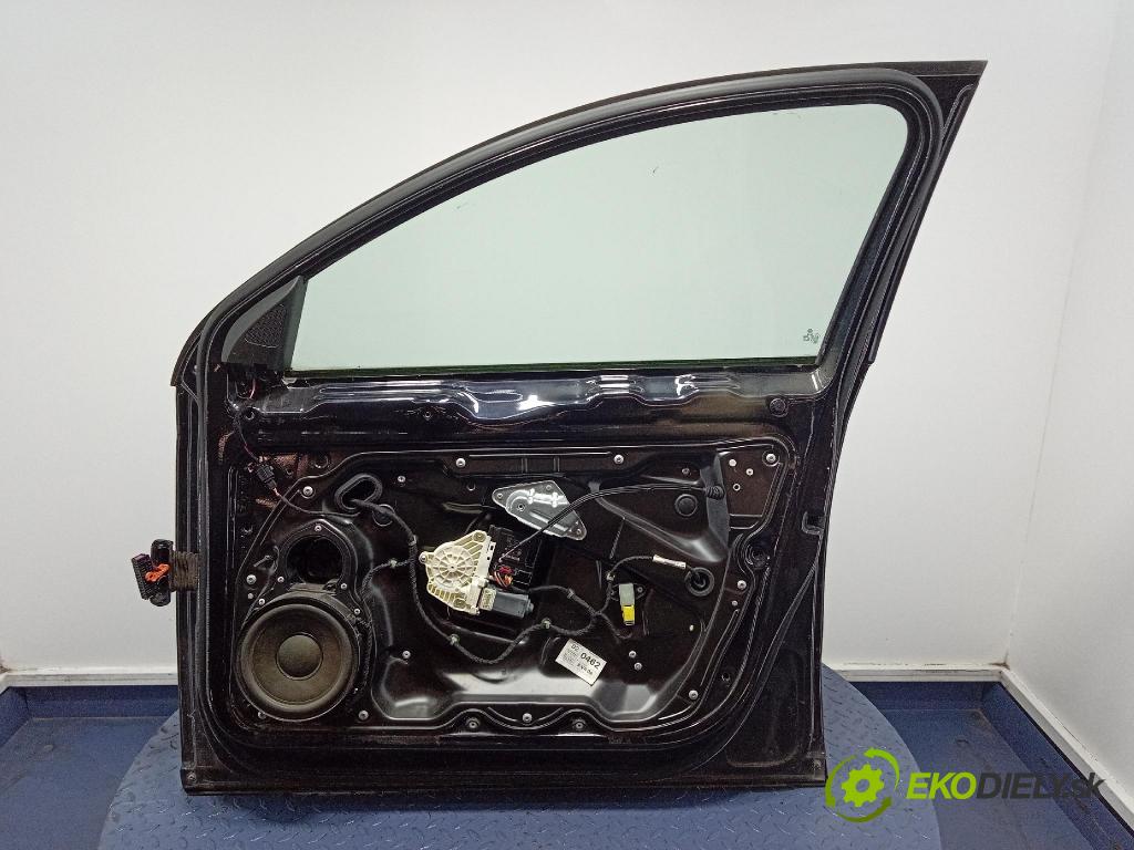 Vw Passat 2007 dvere Predné pravé 
