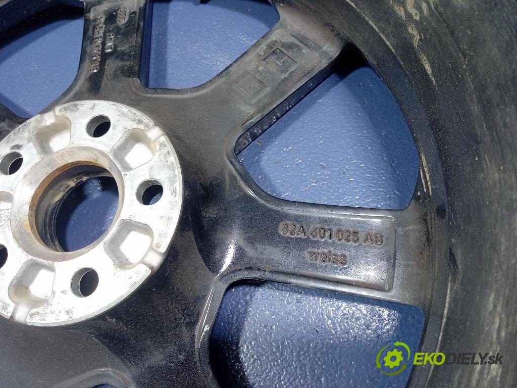 Audi A1 0 Ráfiky: Hlinikové: