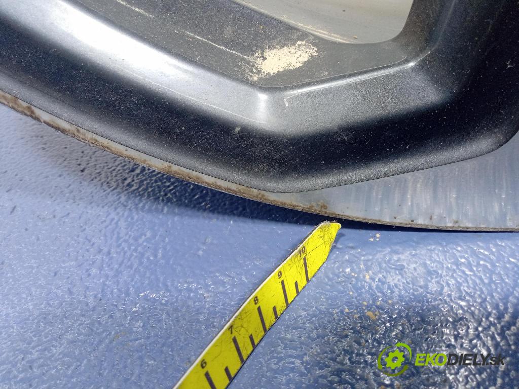 Audi A1 0 Ráfiky: Hlinikové: