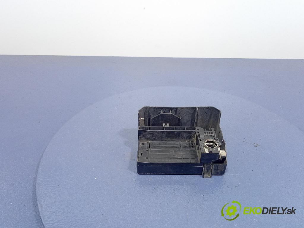 Toyota C-hr 2017 inštalácia Elektrický: 7173-3232-30