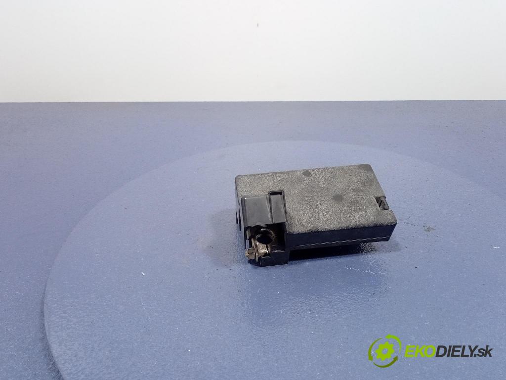 Toyota C-hr 2017 inštalácia Elektrický: 7173-3232-30