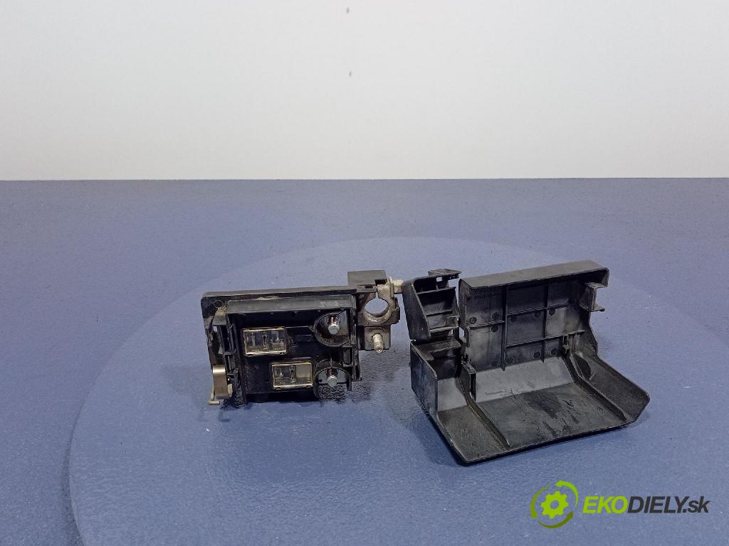 Toyota C-hr 2017 inštalácia Elektrický: 7173-3232-30