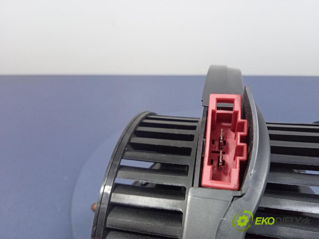 Toyota C-hr 2017 ventilátor Vzduch: T957466