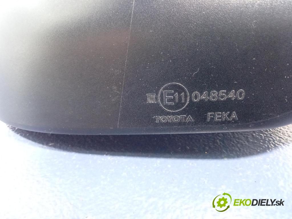 Toyota C-hr 2017 zrkadlo pravé