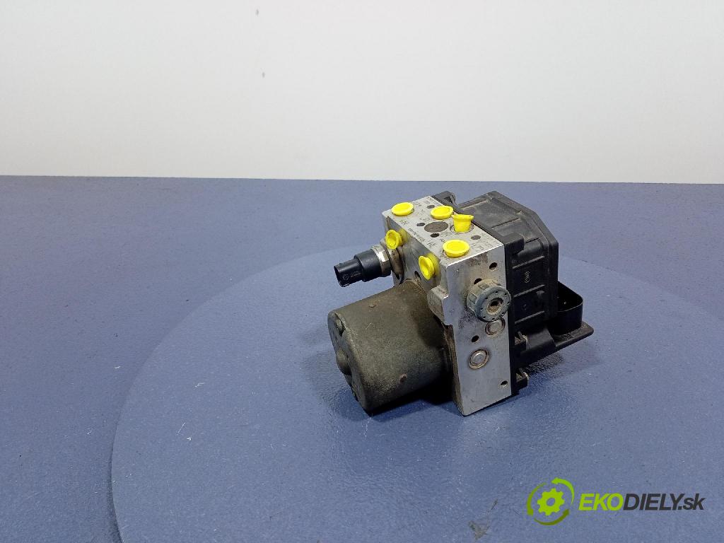 Audi A4 2001 čerpadlo ABS x 8E0614517