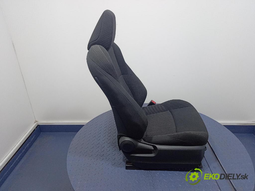 Toyota C-hr 2017 Sedačka spolujazdca