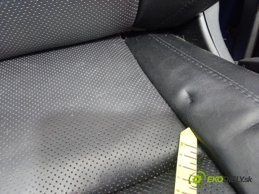 Jeep Grand Cherokee 2014 sedačke: Set.: