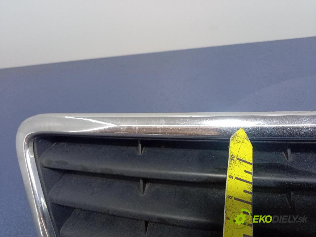 Audi A6 2001 miežka / Gril: 4B0853651A