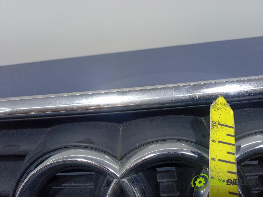 Audi A6 2001 miežka / Gril: 4B0853651A