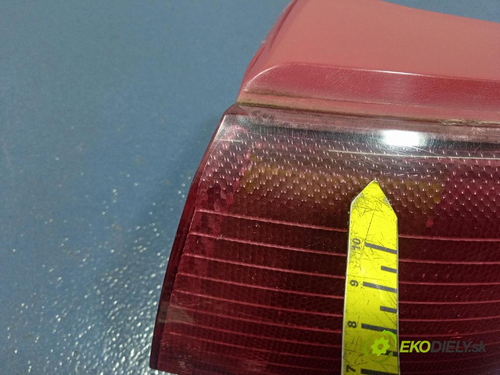Mazda 2 2003 svetlo / reflektor zad Prava: Vonkajsia: