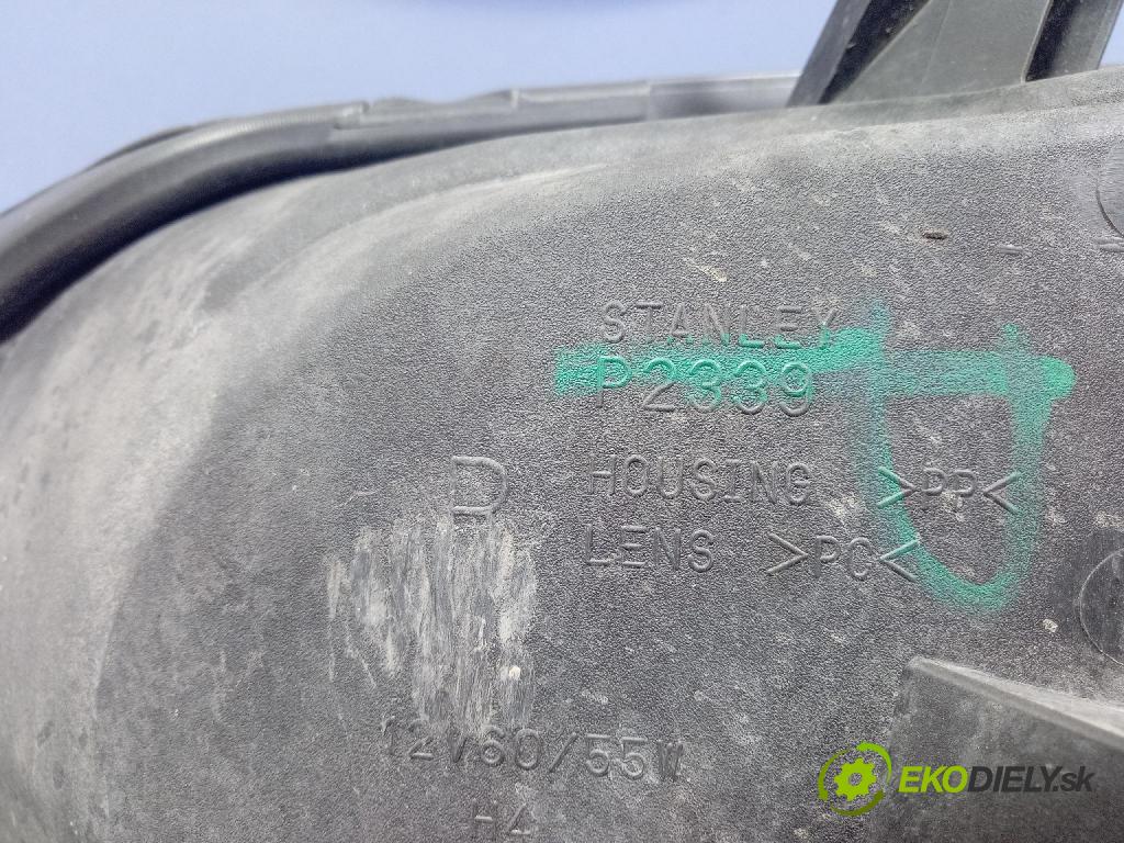 Mazda 2 2003 Reflektor: v pravo: 3M71-13W029-AF