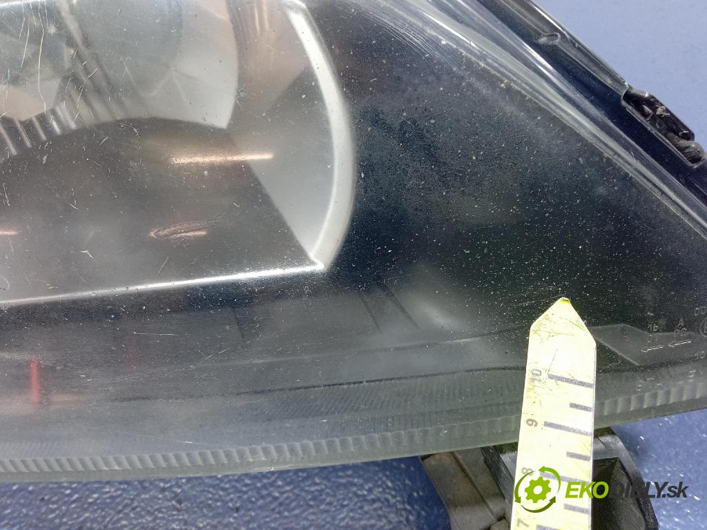 Mazda 2 2003 Reflektor: v pravo: 3M71-13W029-AF