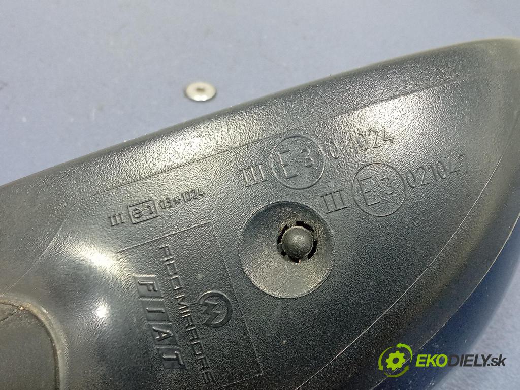 Fiat Punto 2009 zrkadlo pravé